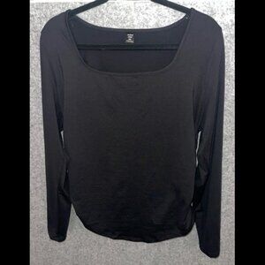 Black Long-sleeve Scrunch Top